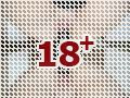 Alle L�cher mit Dildo gefickt