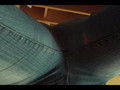 Pisse in der Jeans